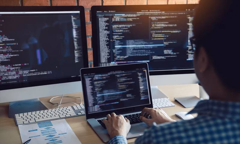 数据科学选型:R与Python如何赋能清徐县网站建设?